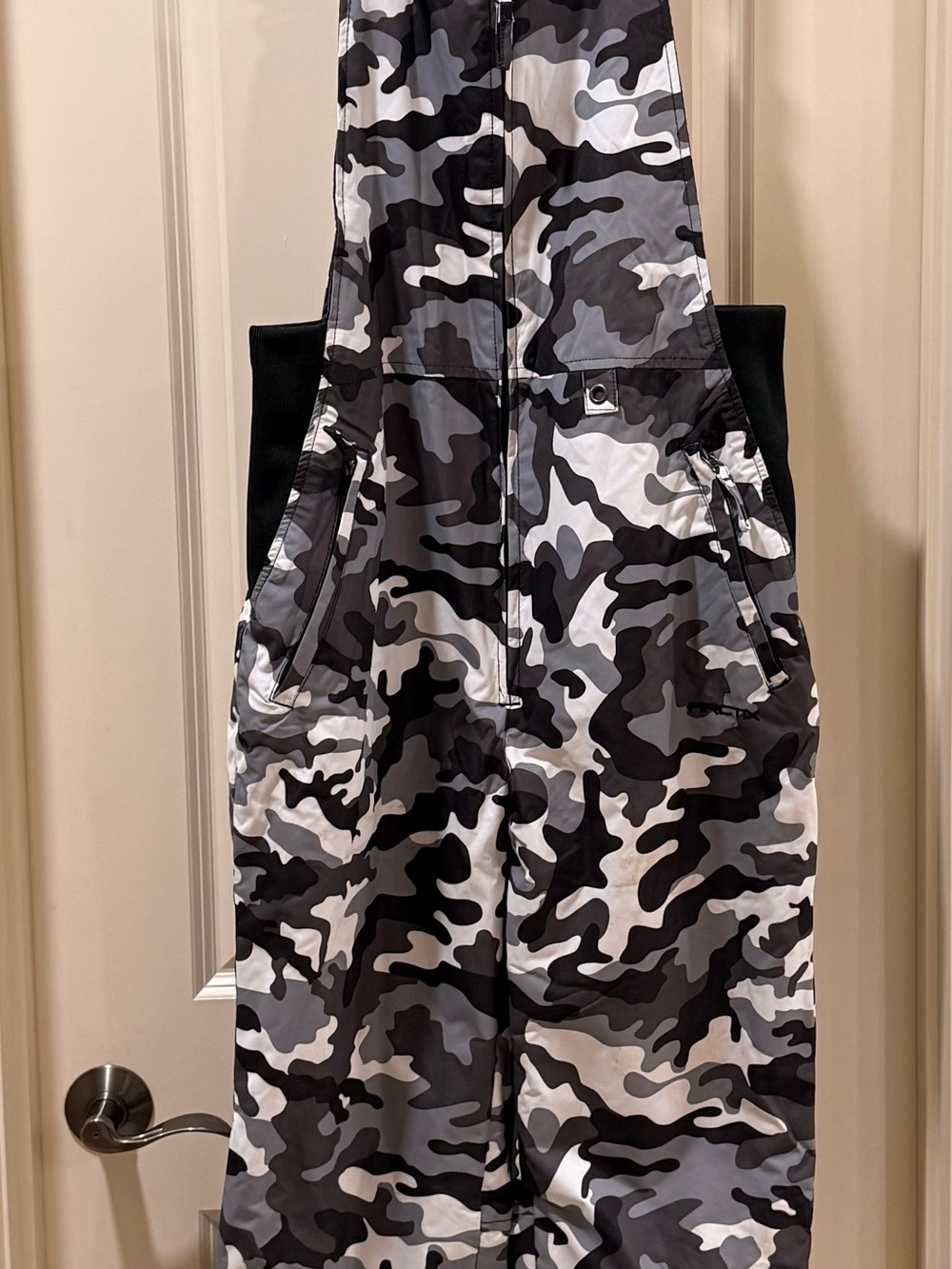 Arctix Men's Black and Gray Camo Cargo Bib Pants